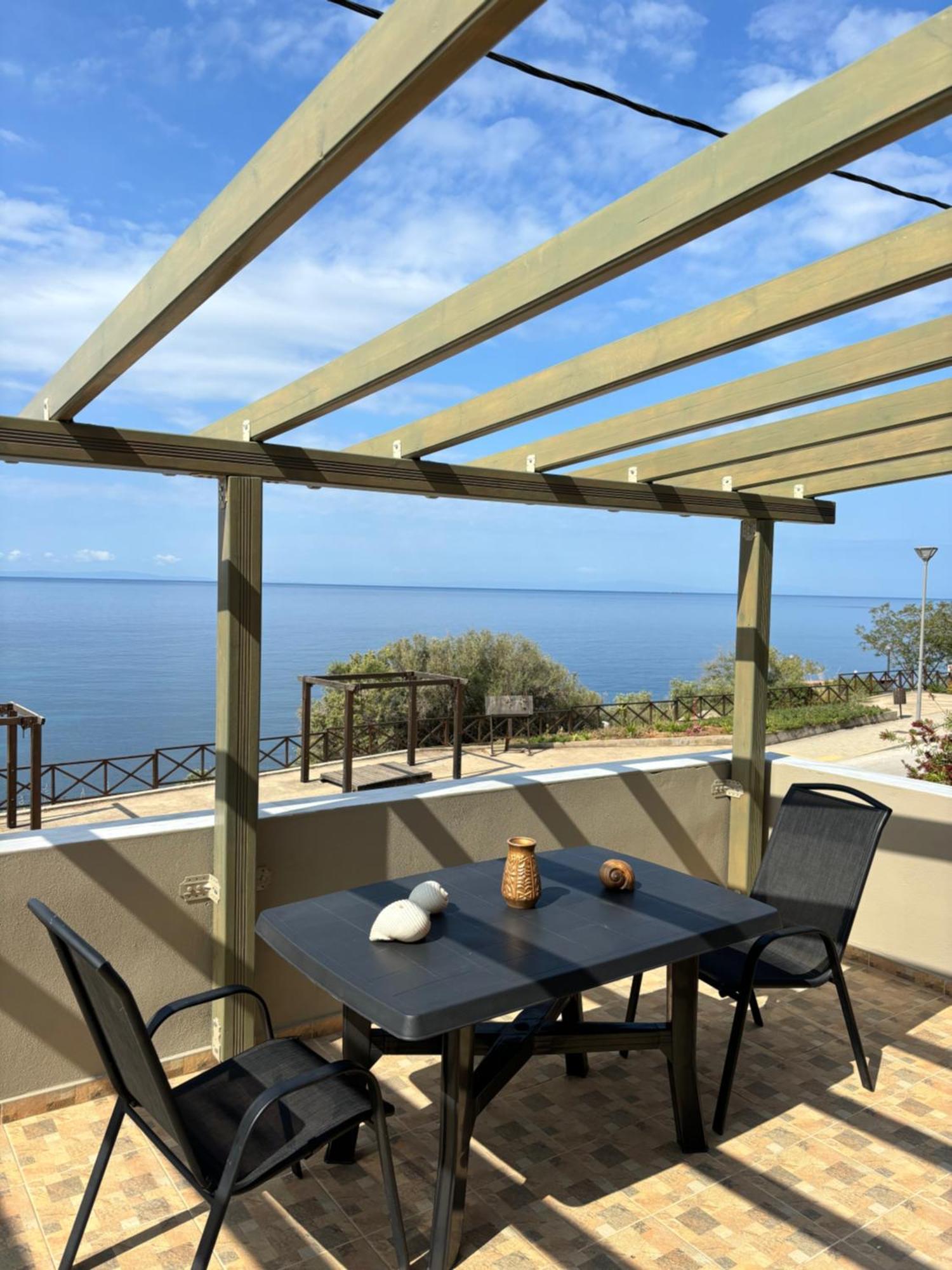 Manti Apartment Skála Marión Екстериор снимка